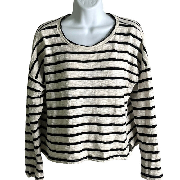 Carly Jean Size M Striped Top Pullover Textured 100% Cotton Black White - Picture 1 of 8